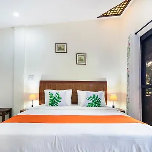 度假村 Oasis, 邦劳